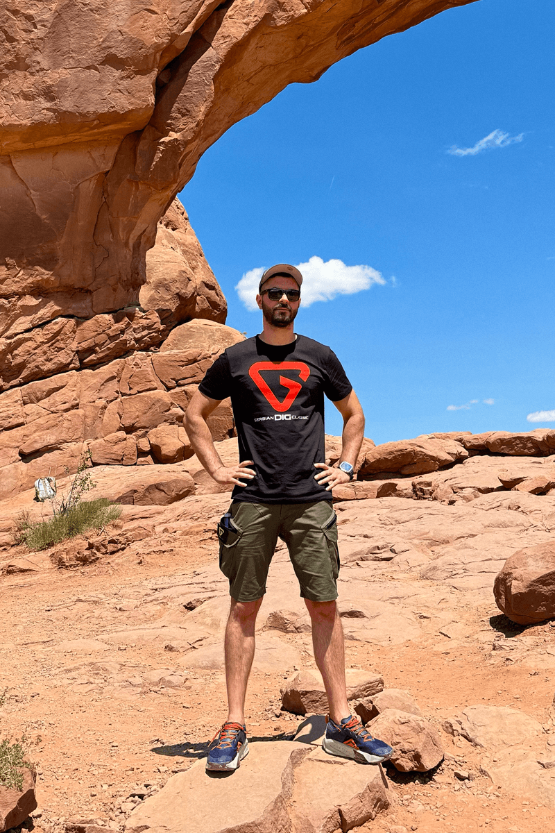 DIG rotes T-Shirt